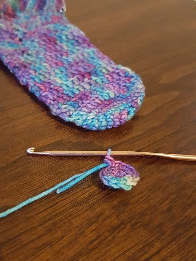 starting the magic ring for crochet socks